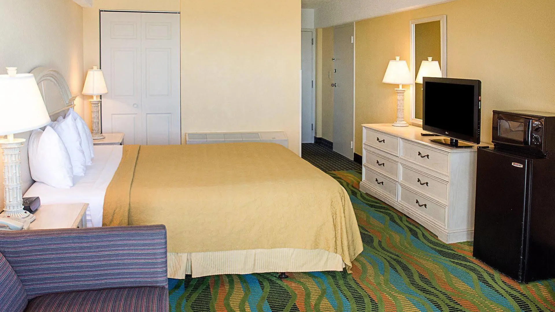 Hotel Boardwalk 705 Virginia Beach